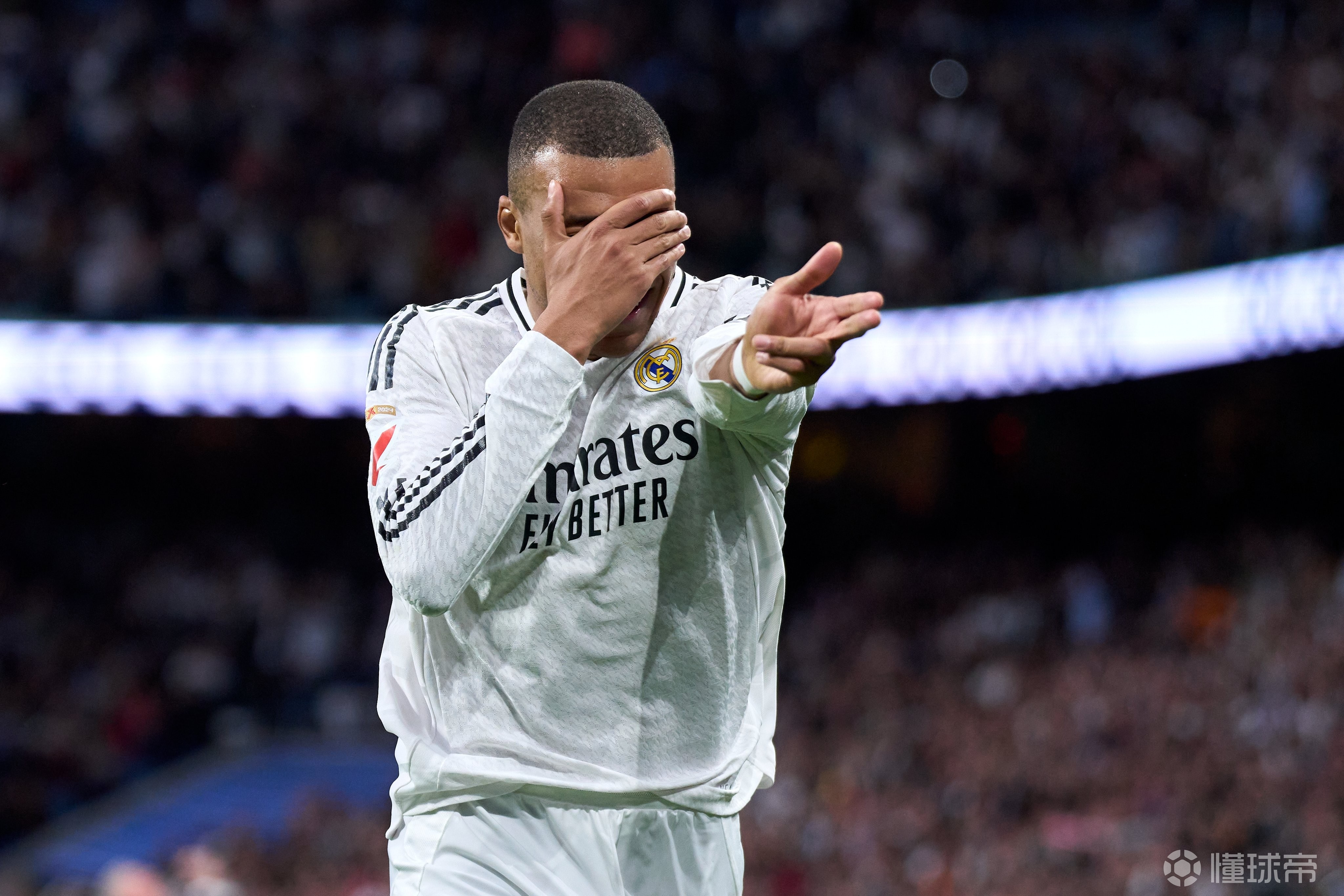 关于拉齐奥训练开放日，今晚复出首秀引欢呼，西甲在即，年轻球员得到机会的信息