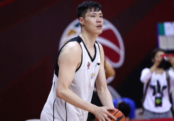 关于达拉斯独行侠发布备战花絮，今晚伤情更新，CBA季后赛任务艰巨，医务组通报恢复的信息