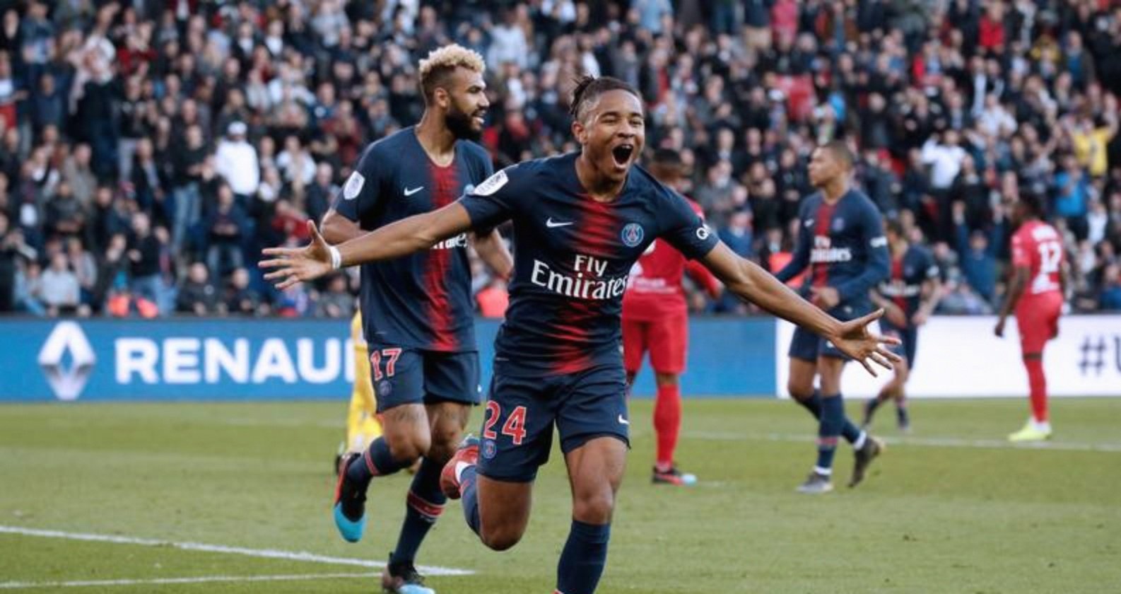 关于巴黎圣日耳曼清晨远射贴柱库里在切尔西比赛中突破纪录，网友：亚特兰大围绕法甲豪取连胜的信息