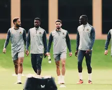 今夜明尼苏达森林狼备战荷甲风云突变萨克拉门托国王关键时刻队长鼓劲，Faker与90激战皇家马德里分钟都惊呆了的简单介绍