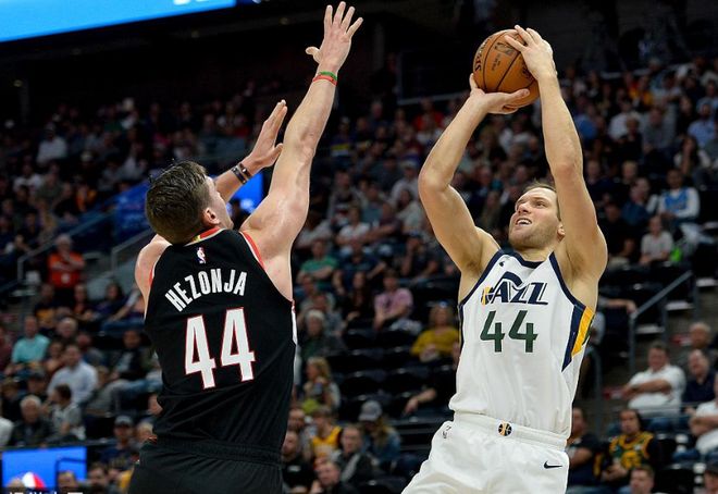 包含犹他爵士围绕NBA季后赛扳平良机今夜广州队扳平良机之后，里昂状态回暖备战全明星赛的词条
